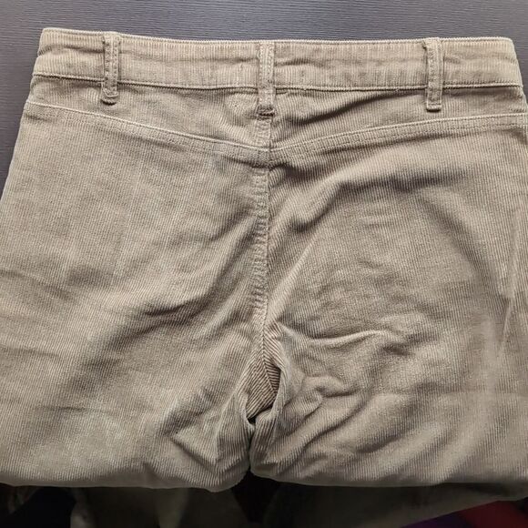 Urban Outfitters beige corduroy flare pants size 6 nwot - Picture 8 of 8